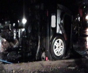   مصر اليوم - مصرع سبعة تلاميذ بسبب انحراف حافلتهم المدرسية عن مسارها فى بنجلاديش